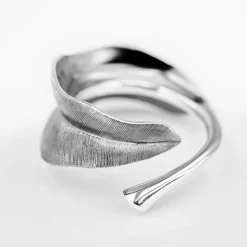 Ole Lynggaard Ringe | Leaves ring
