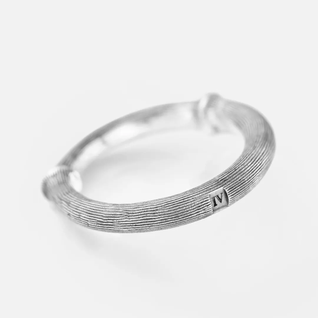 Ole Lynggaard Ringe | Nature ring IV