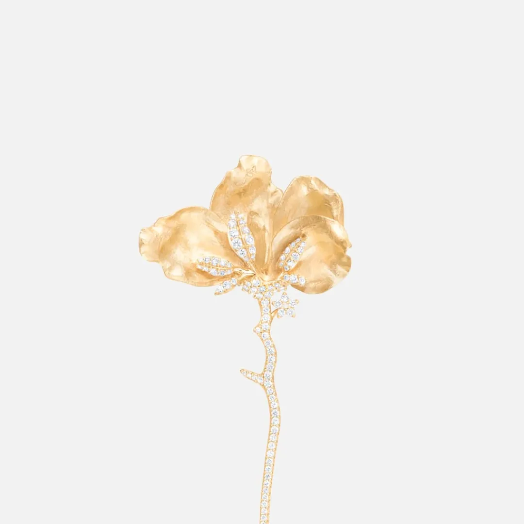 Ole Lynggaard Broschen | Wild Rose brooch medium